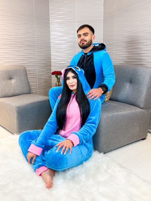 DUO EN PAREJA PIJAMA STICH/ROSA Y STICH/NEGRO 💕