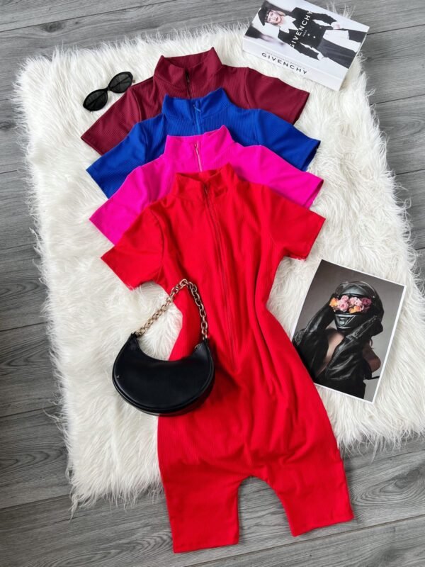 JUMPER - Image 13