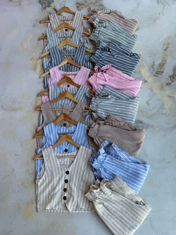 CONJUNTO CHALECO LINEAS PARA DAMA - Image 3