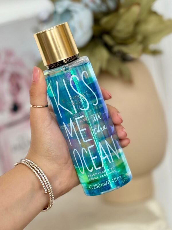 LOCION VS - KISS ME