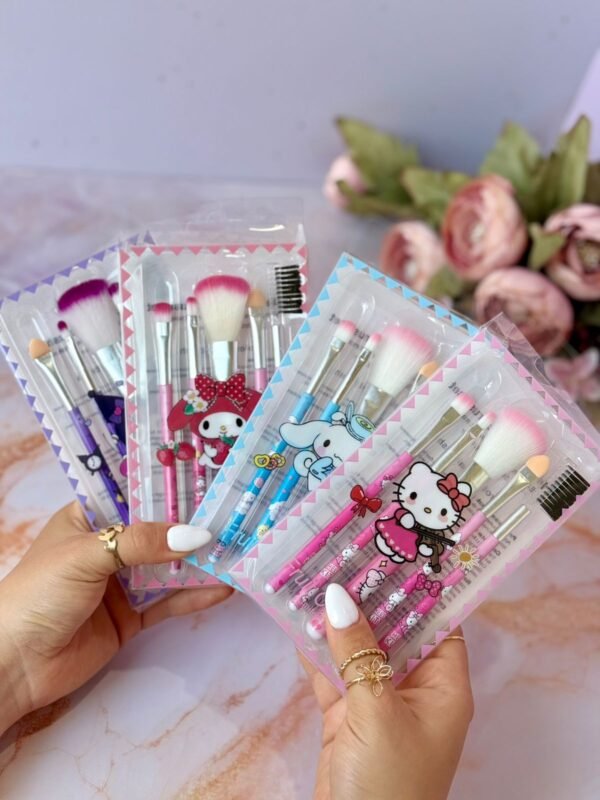 BROCHAS PARA MAQUILLAJE PERSONAJES