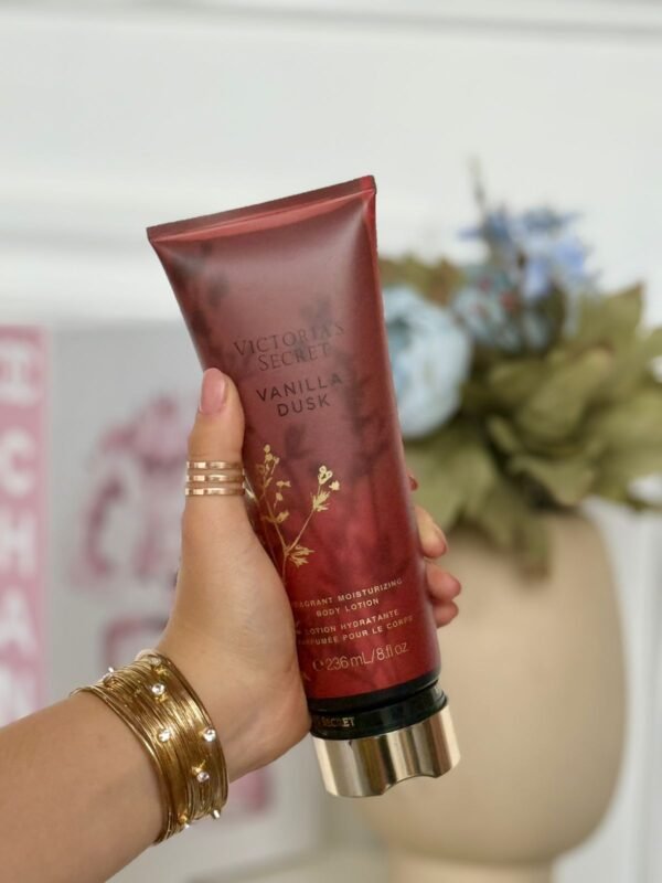 CREMA VS VAINILLA DUSK