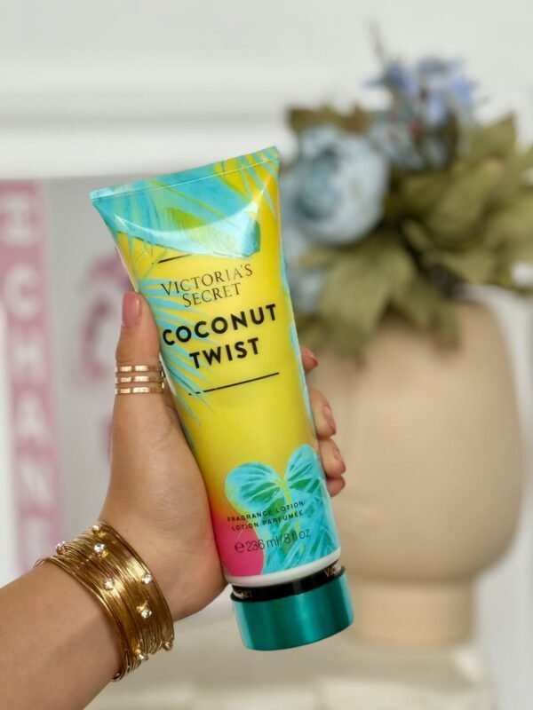 CREMA VS COCONUT TWIST