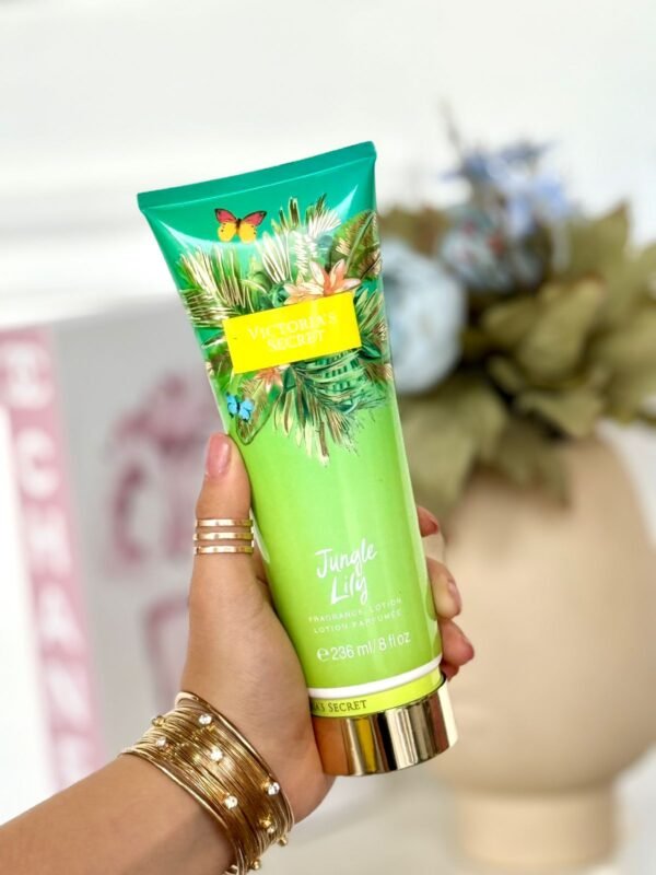 CREMA VS JUNGLE LILY