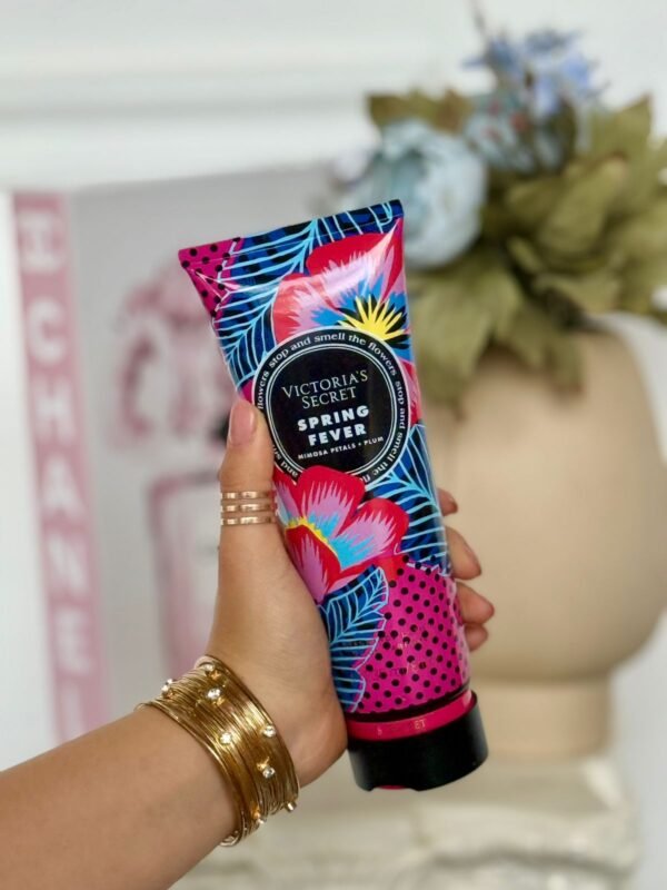 CREMA VS SPRING FEVER