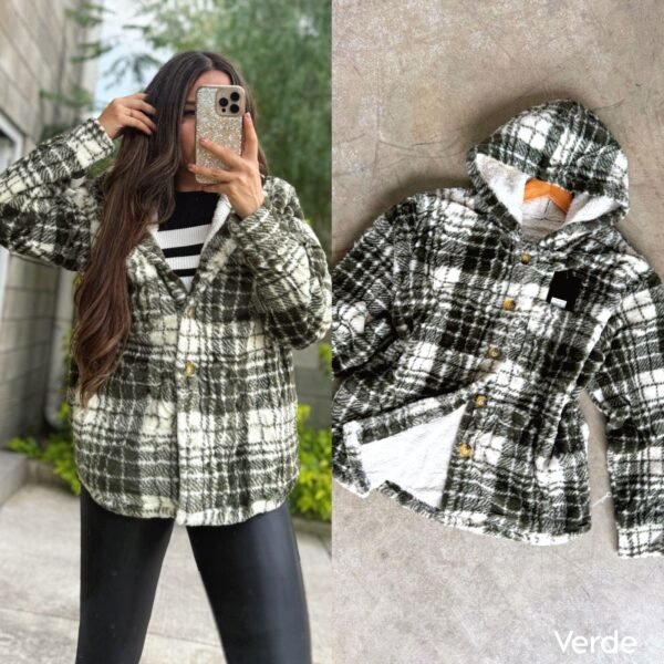 CHAMARRA APELUCHADA CON GORRA Y BOTONES - Image 3