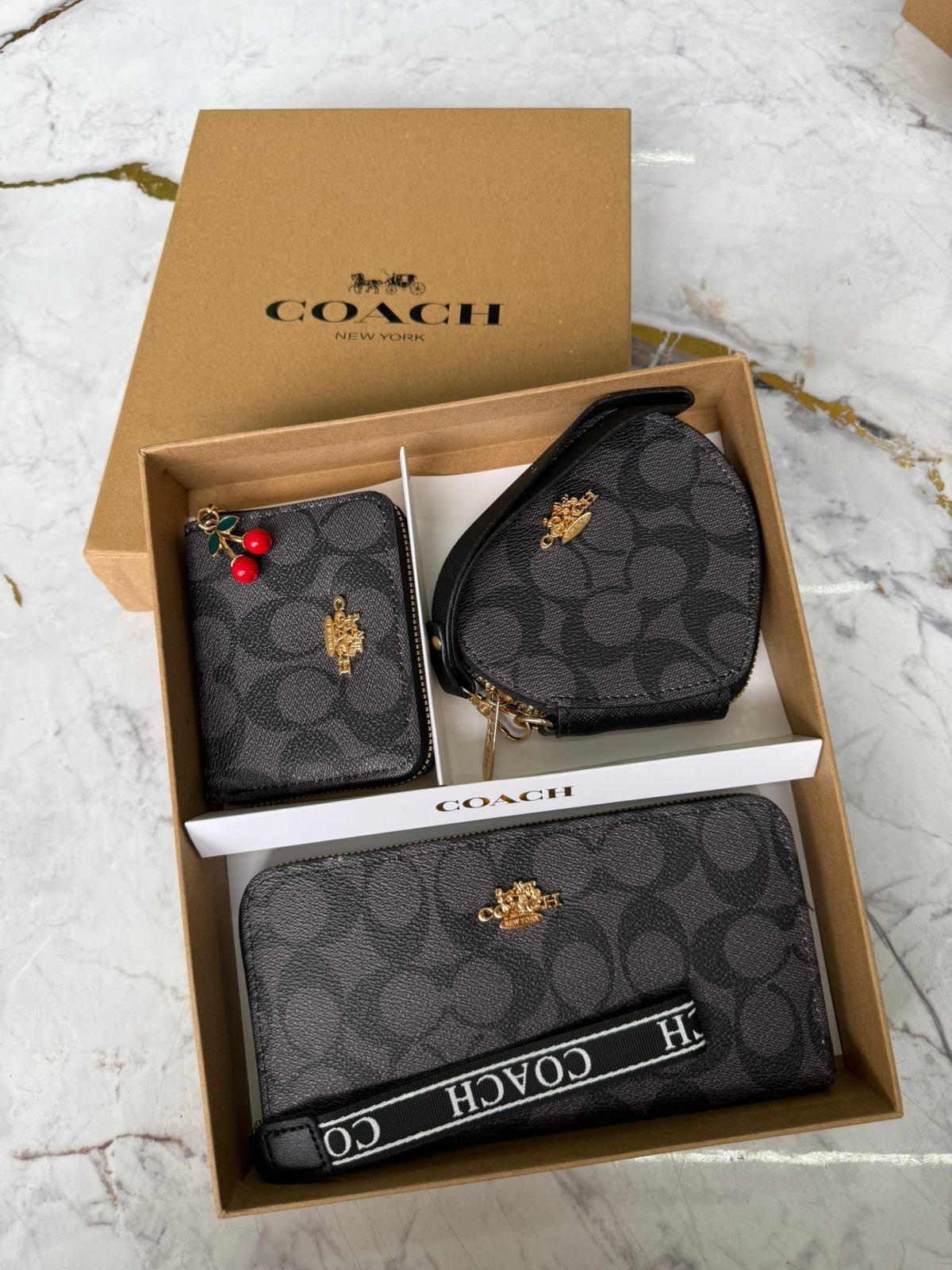 KIT CARTERA+MUÑEQUERA+MONEDERO QB 123 - Image 6