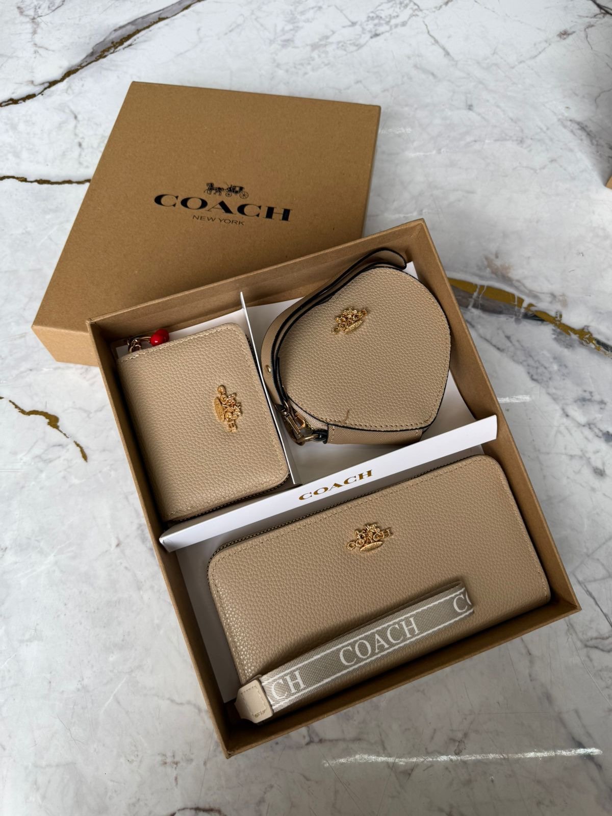 KIT CARTERA+MUÑEQUERA+MONEDERO QB 123 - Image 2