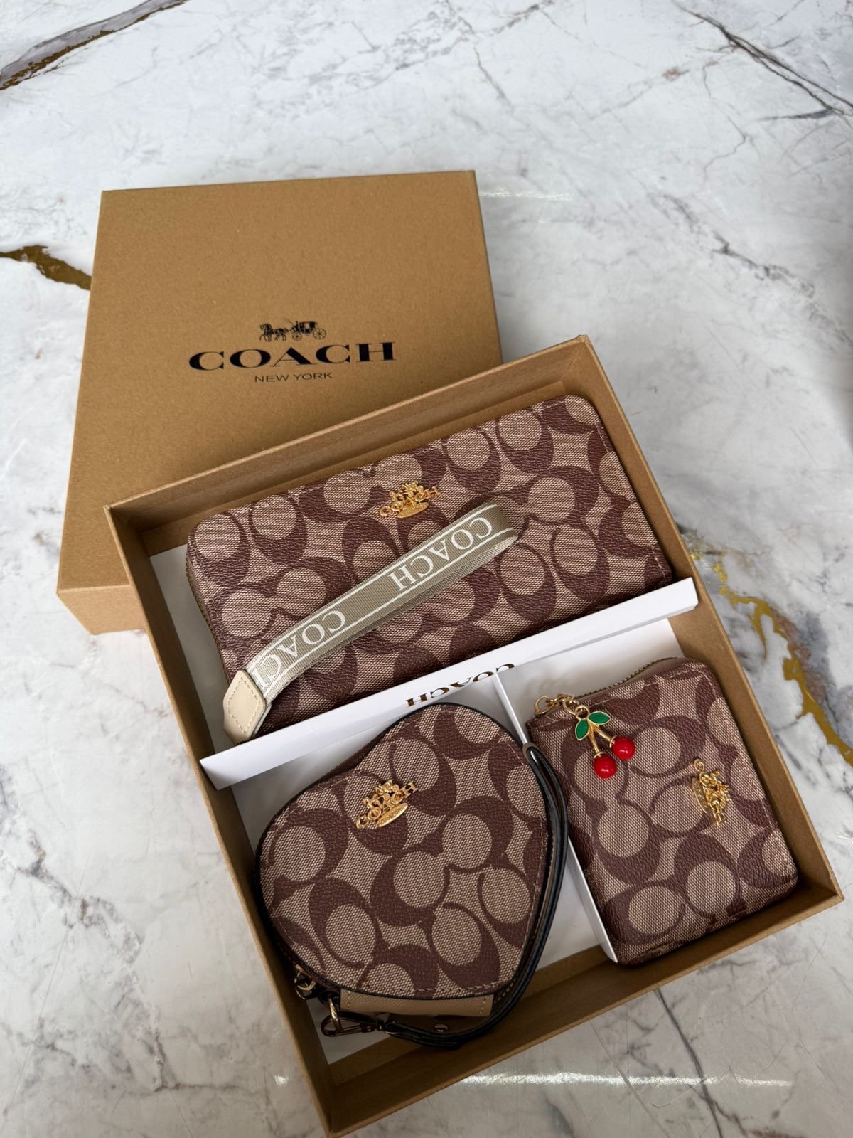 KIT CARTERA+MUÑEQUERA+MONEDERO QB 123 - Image 12