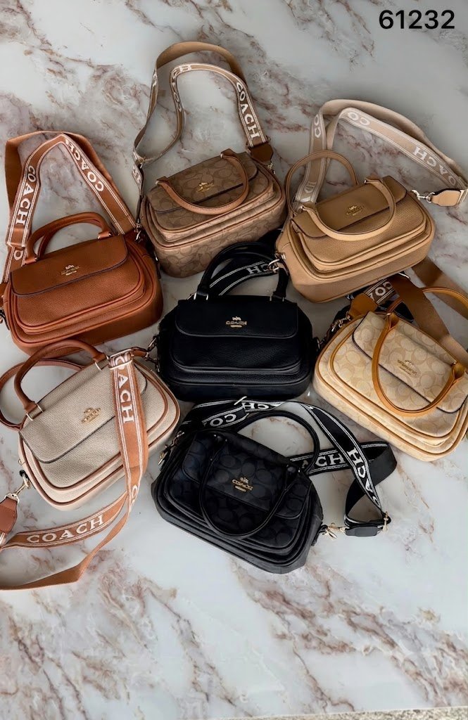 BOLSA CUADRADA CCH CON CINTA 1232