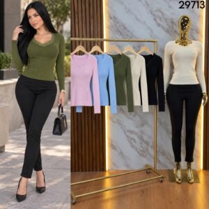 BLUSA DE TEJIDO CON ENCAJE 9713
